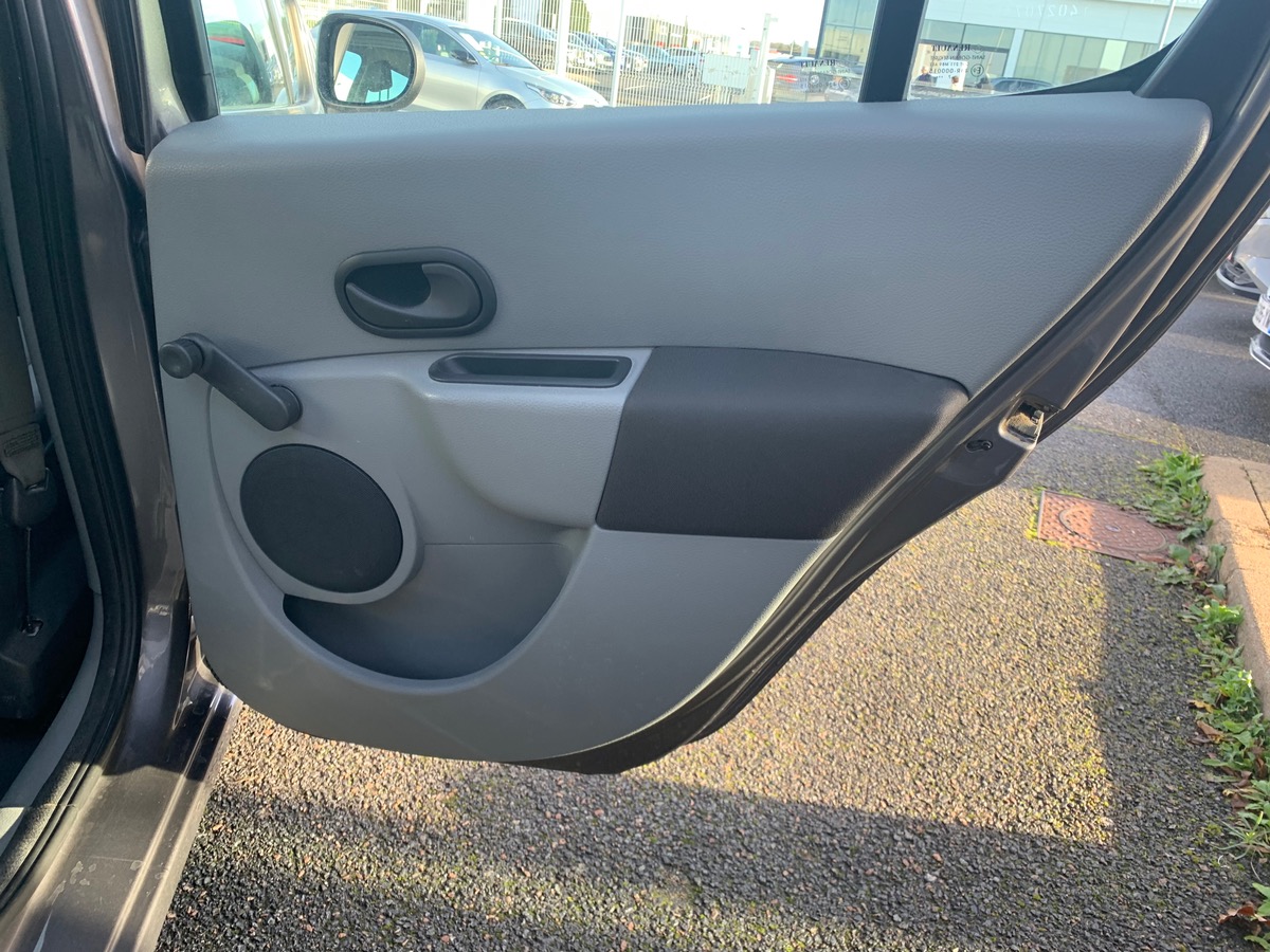 RENAULT Modus 75 ch | Dynamic | Climatisation | Roue de secours | Radio cd | Distribution  faite