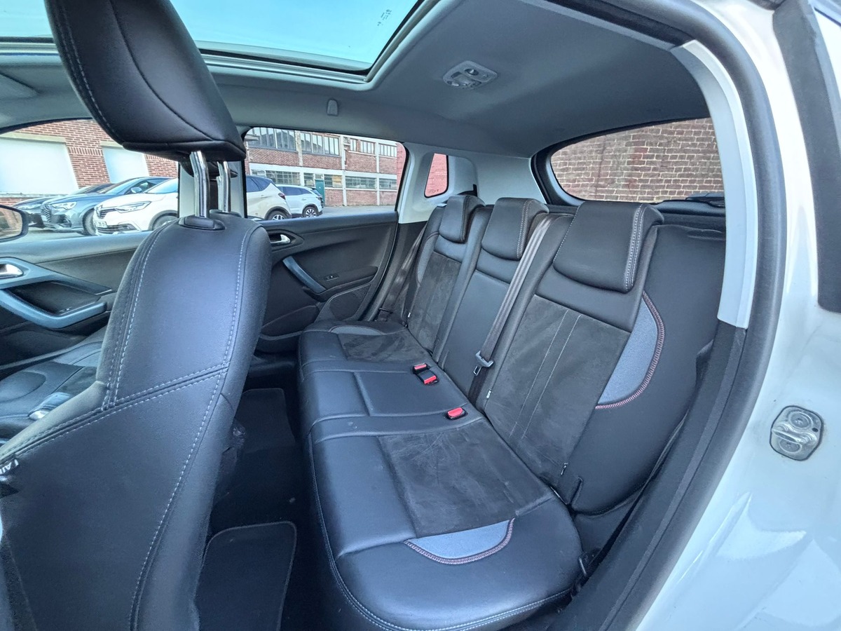 Peugeot 2008 1.6 e-HDi Crossway - Révisé - Garantie