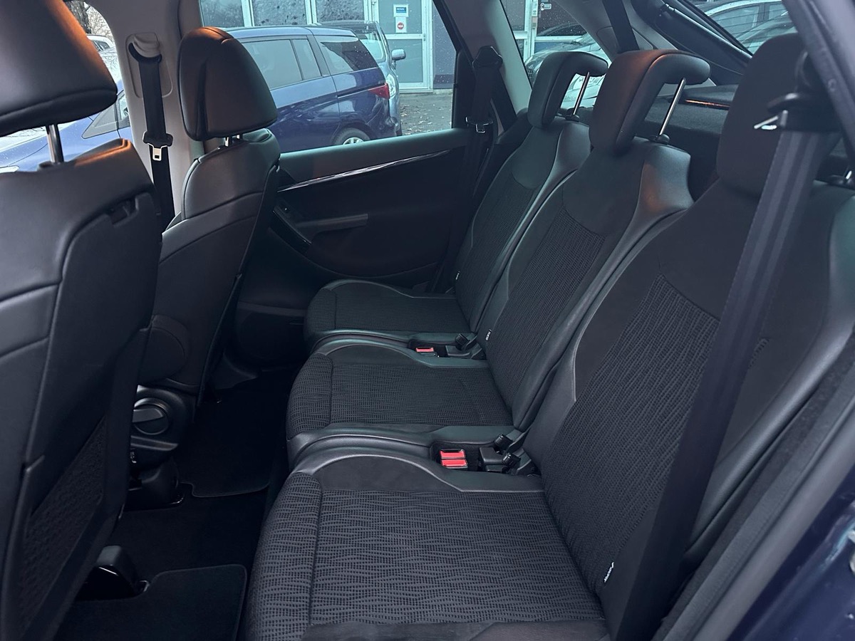 Citroën C4 Picasso 1.6 e-HDI 112 CV 1er mains exclusives  4XCBLeut