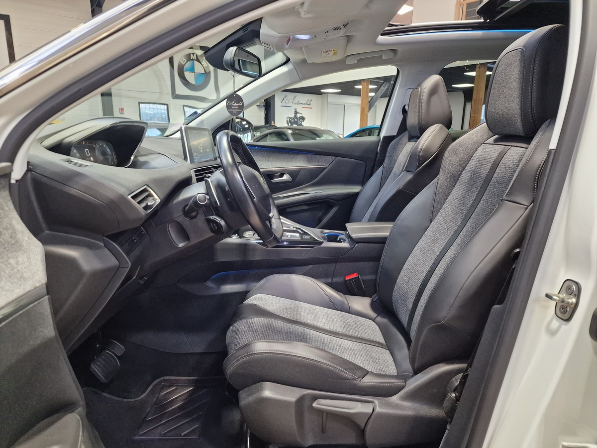 Peugeot 3008 1.2 PURETECH 130 ALLURE / TOIT PANORAMIQUE / COURROIE CHANGEE