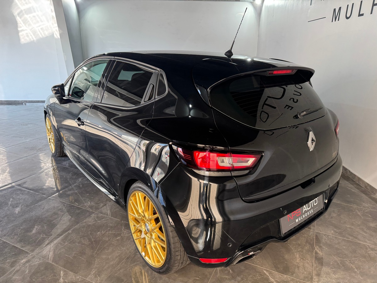 RENAULT Clio RS TROPHY 220CH
