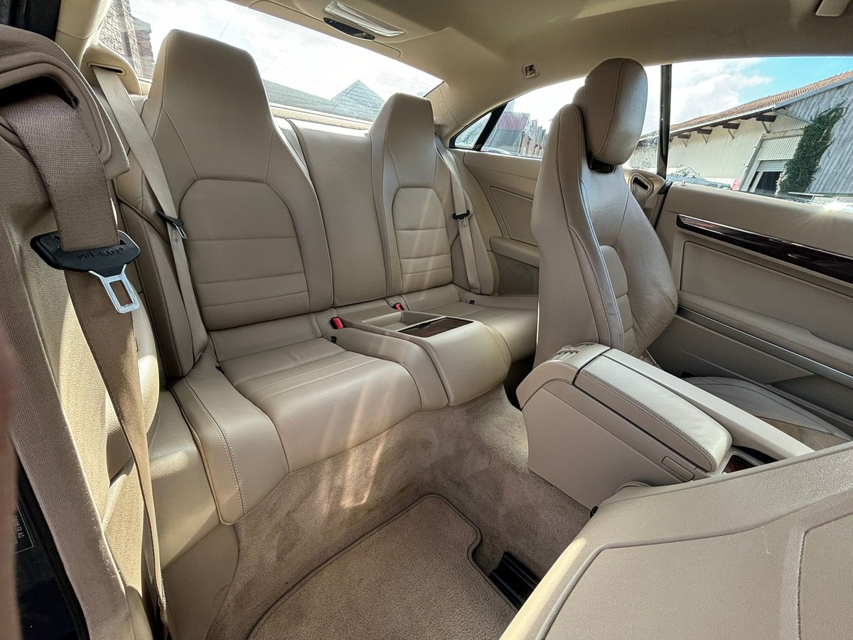 Mercedes-Benz Classe E Coupé 220 CDI BlueEfficiency Elegance