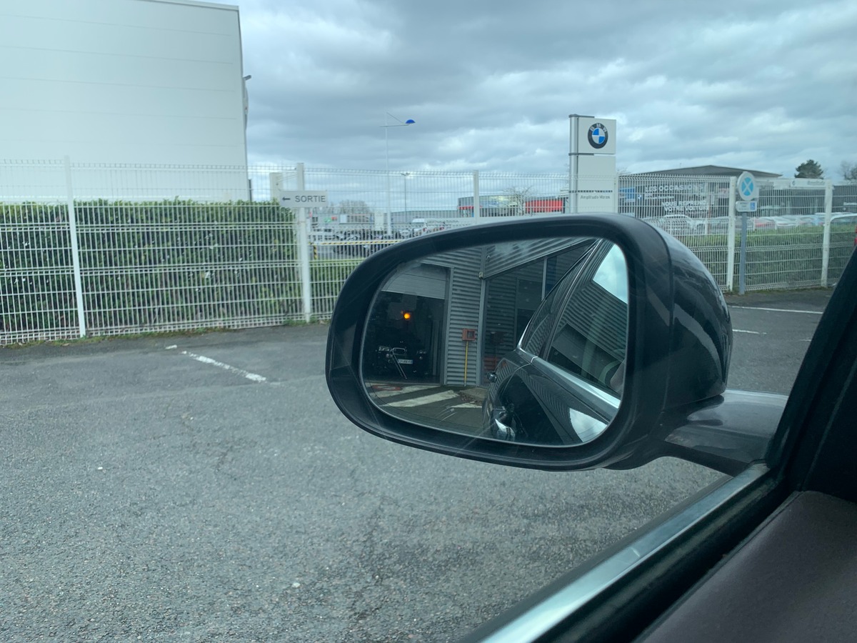 Jaguar XF 240 ch | V6 | R-Sport | Caméra recul | Sièges sport | Régulateur vitesse | GPS | Bluetooth