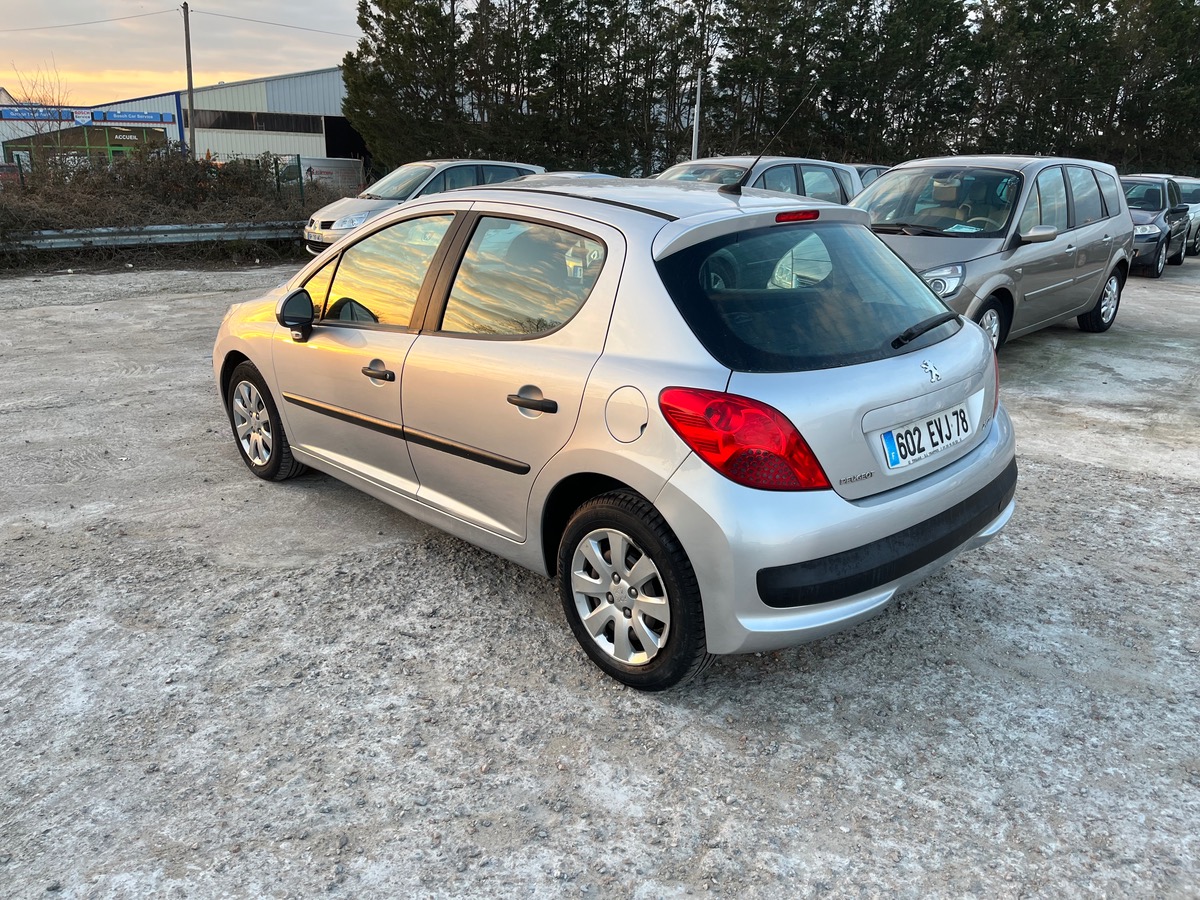 Peugeot 207 1.6I 80537KM