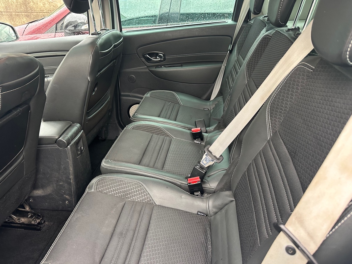 RENAULT Scenic III 1.5 DCI 110 CV BOSE ÉDITION 1er mains