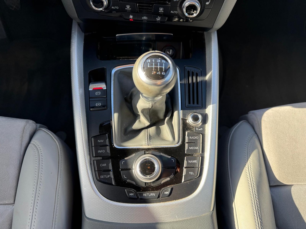 Audi Q5 2.0 TDI QUATTRO 190cv - Suivi complet - Attelage -Garantie