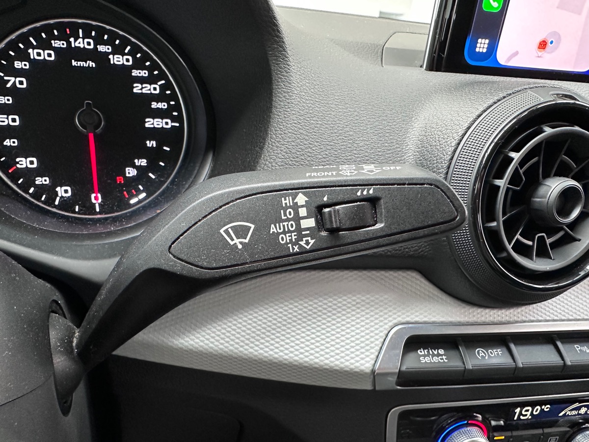 Audi Q2 1.0 TFSI (30 TFSI) 116cv DESIGN LUXE S TRONIC