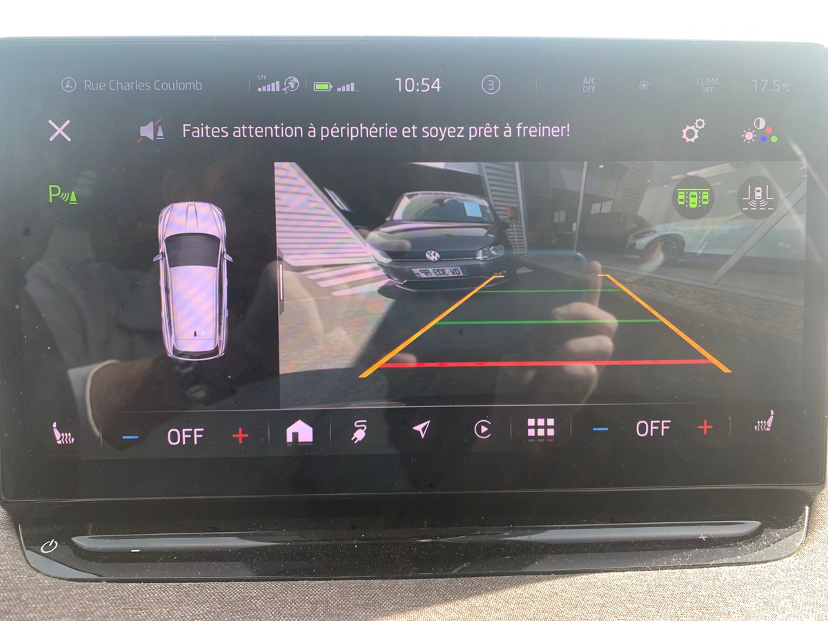Skoda Enyaq 180 chevaux | iV60 | Apple car Play | Régulateur vitesse adaptatif | Siéges chauffants