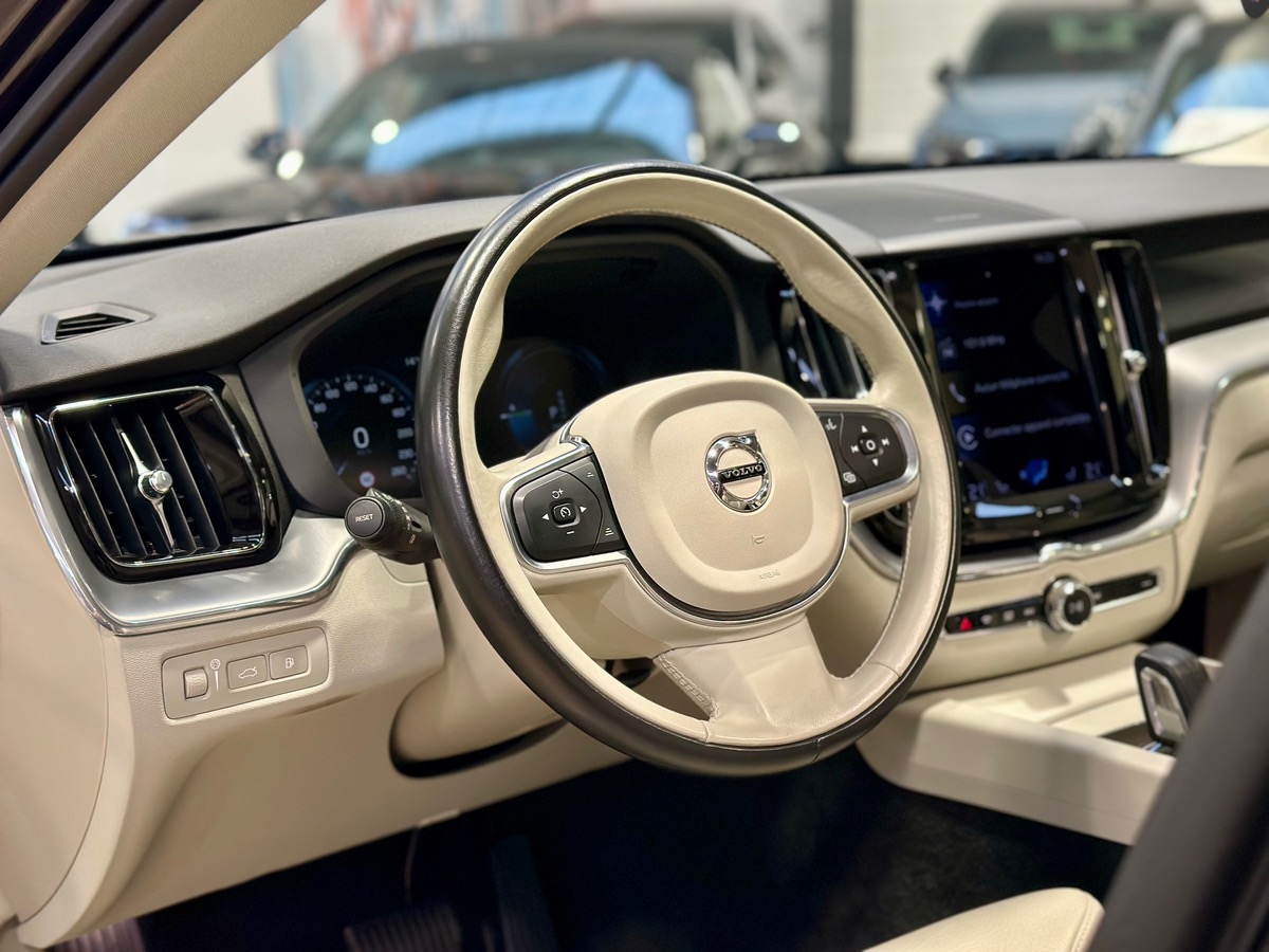 Volvo XC60 II (2) T6 Recharge AWD 253 + 87 Inscription Geartronic 8 340 Options+++ j