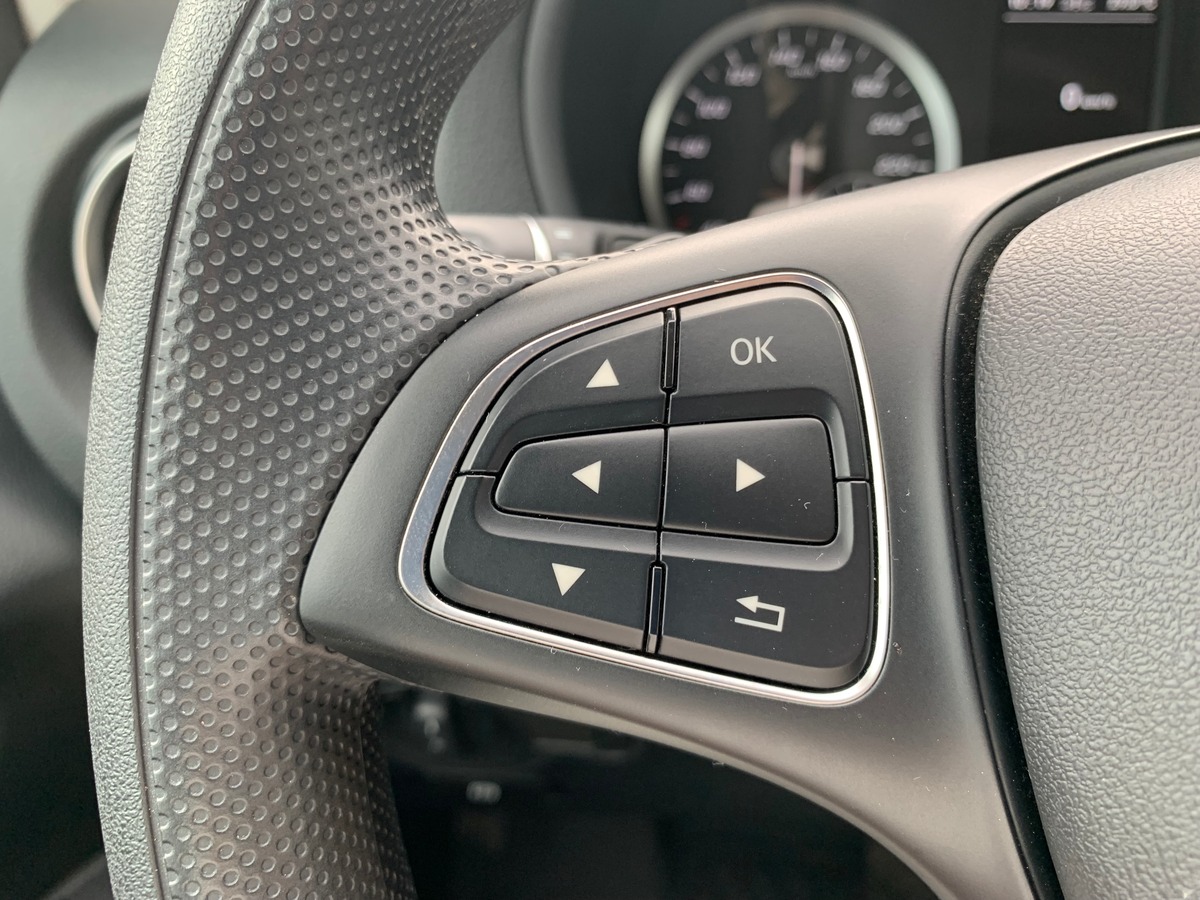 Mercedes-Benz Vito Fg 163 | Compact | TVA Récupérable | 4X4 | Apple car Play | Caméra recul | Attelage