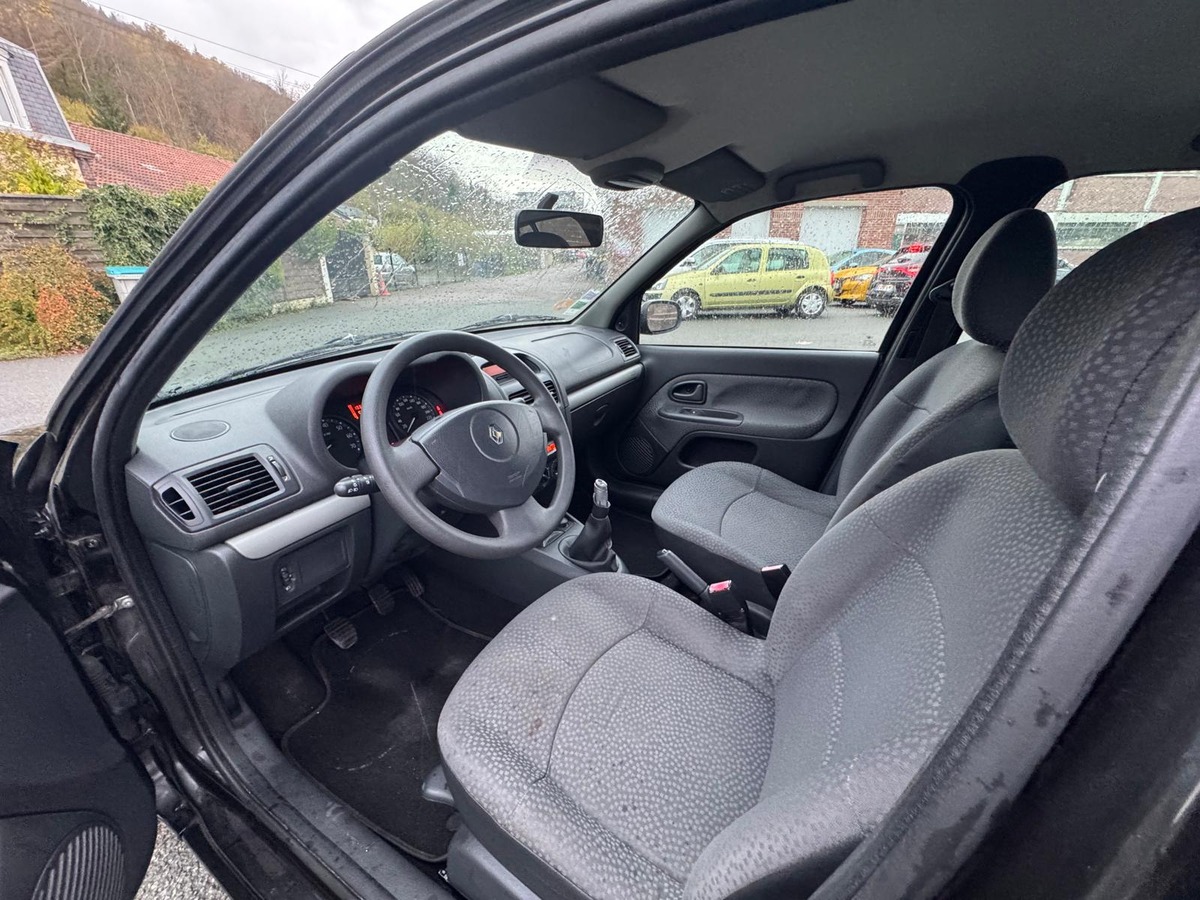 RENAULT Clio II Campus 1.5 DCI 68cv - Garantie