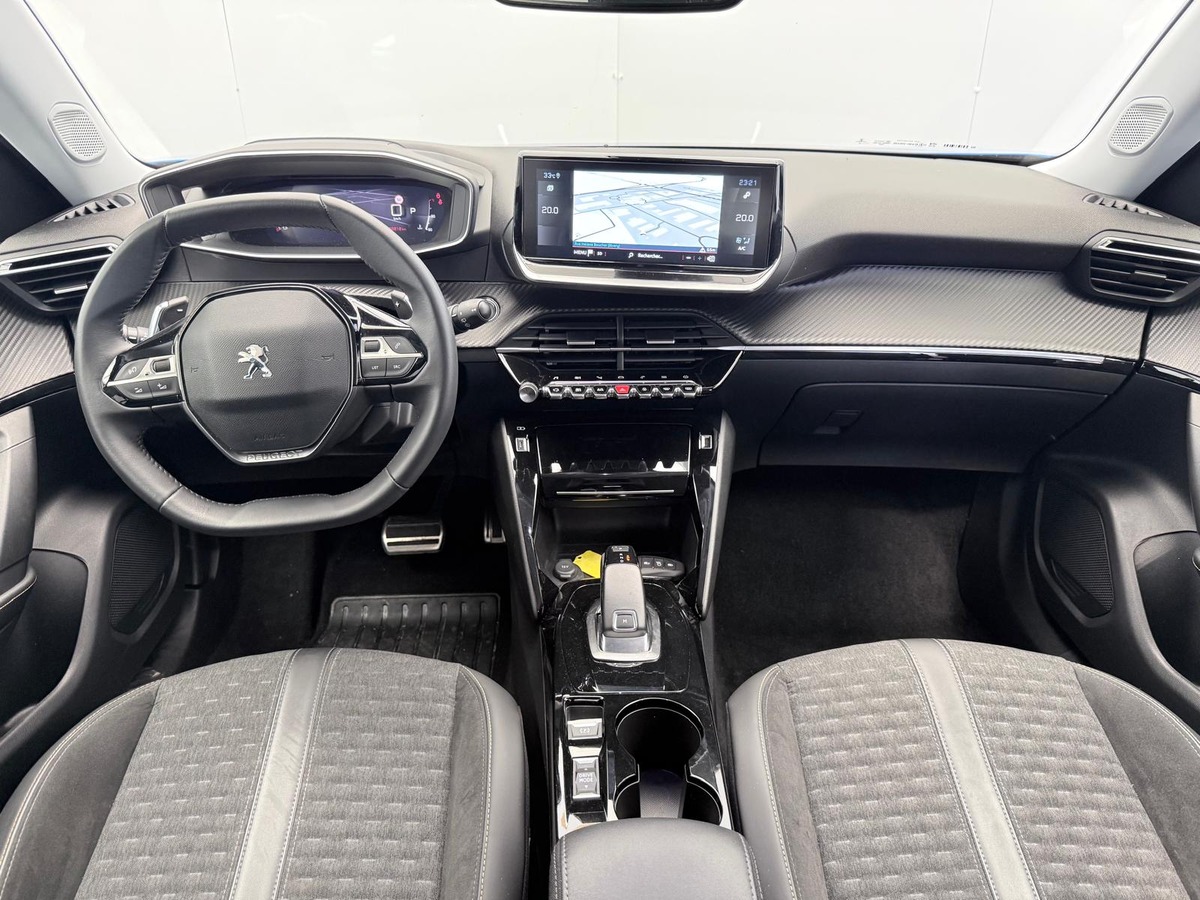 Peugeot 2008 ROADRIP 1.2 PURETECH 130 EAT8  Première main