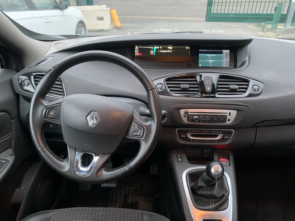RENAULT Scenic 1.5 DCI 110 CV 1er mains 4XCB
