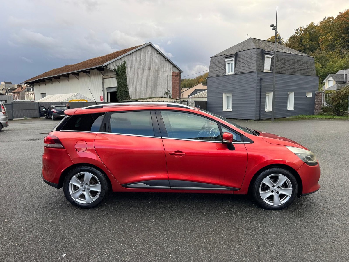 RENAULT Clio IV Estate 1.5 DCI 90cv Intens - Garantie
