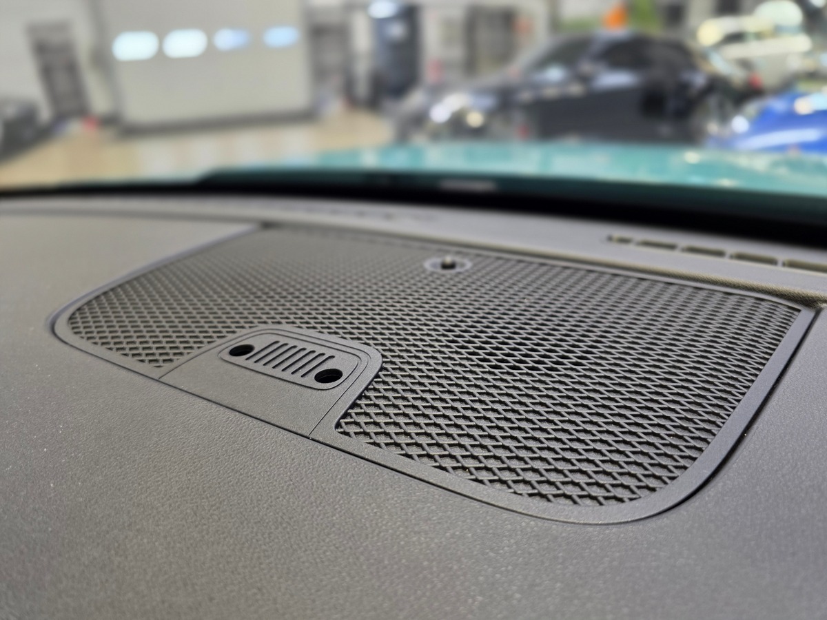 Jeep Avenger (2) 1.2 TURBO T3 100 E-HYBRID SUMMIT JBL / CAMERA C