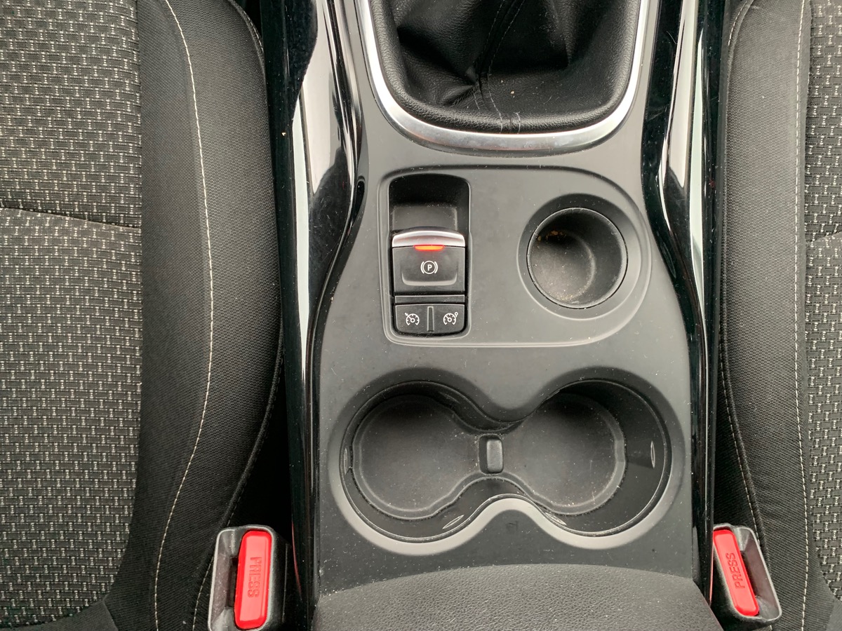 RENAULT Kadjar 110 ch | Business | Crochet d'attelage | Régulateur de vitesse | Radar avant arriére