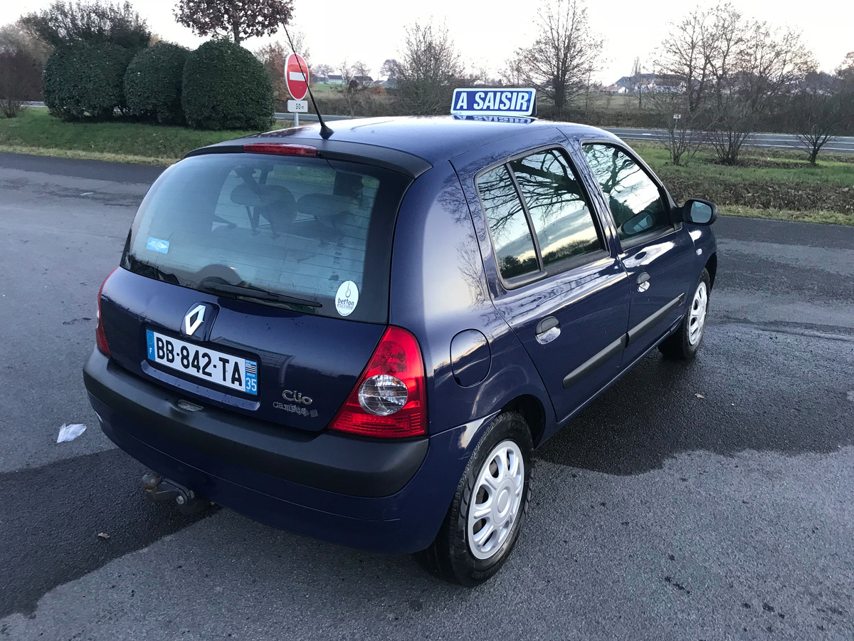 RENAULT Clio II 1.2i 75 ch authentique 96063 km