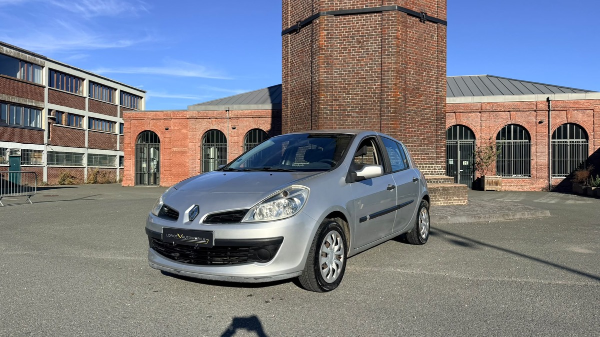 RENAULT Clio III 1.6 110cv Dynamique confort - Boite automatique - Garantie