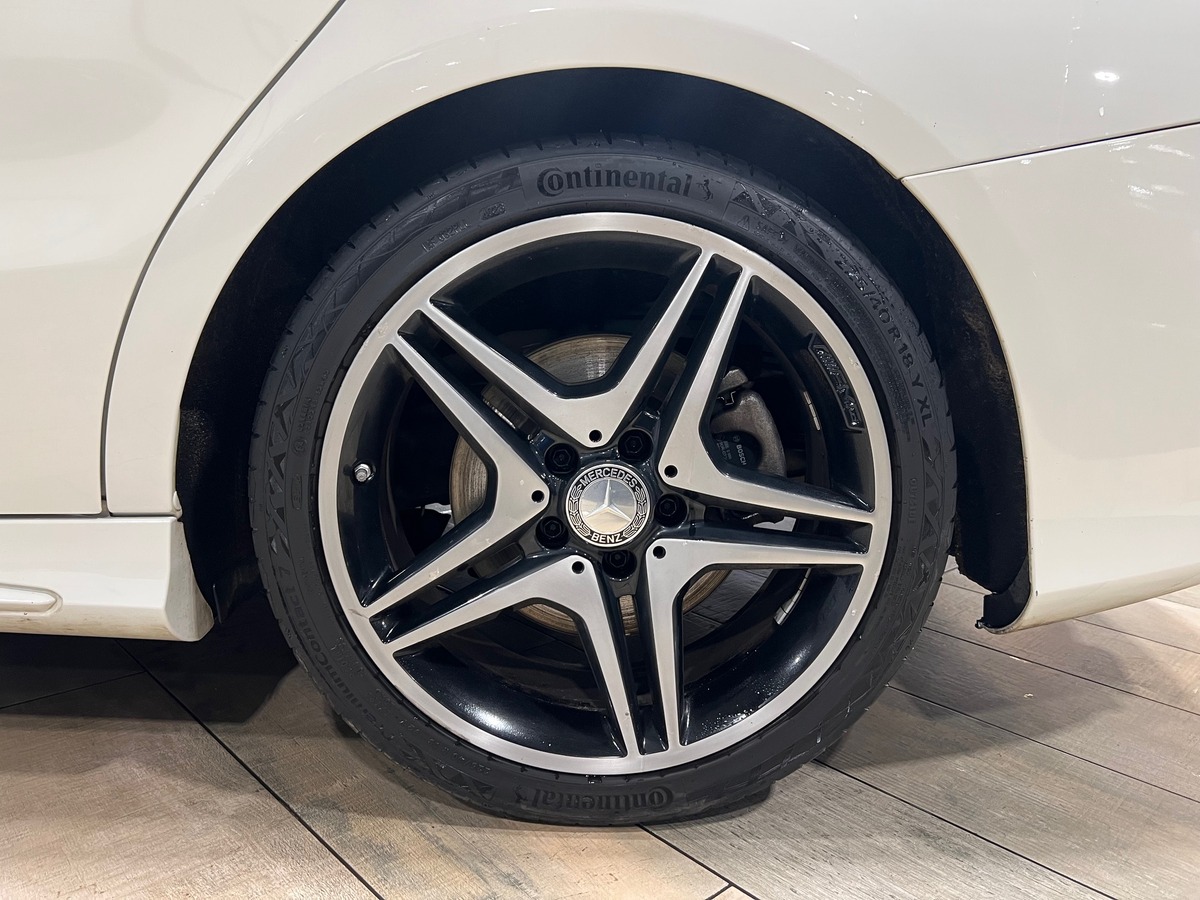 Mercedes-Benz CLA SHOOTING BRAKE 220 D 177 ch FASCINATION AMG 4MATIC 7G-TRONIC