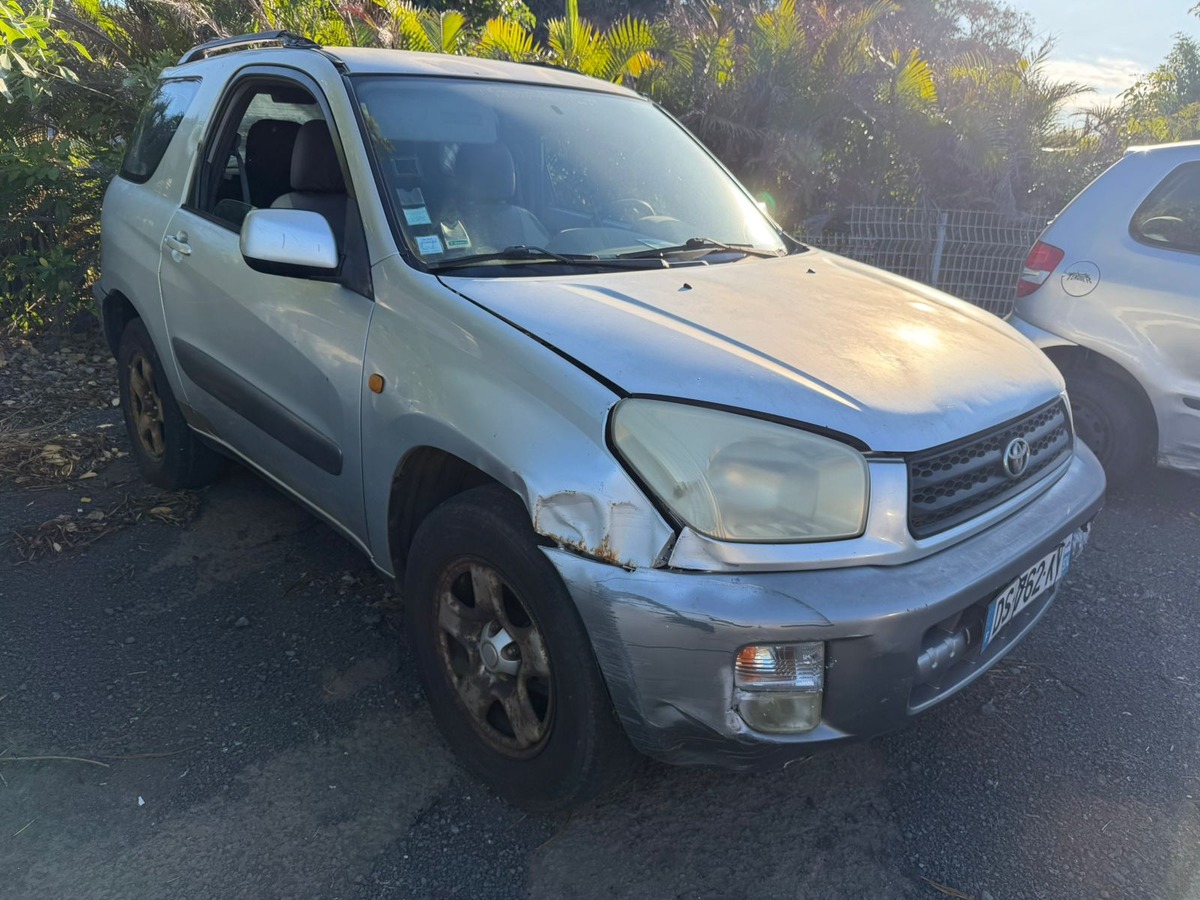 Toyota RAV4 1.8 125CH VENDU EN ETAT SPORT AUTO