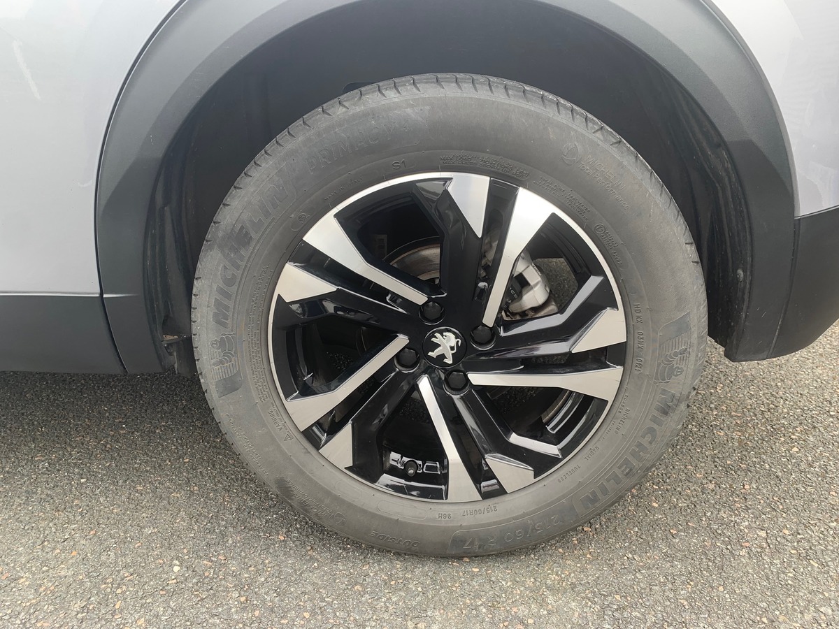 Peugeot 2008 GT | Caméra de recul | Phares avant LED | Reconnaissance panneaux de signalisation