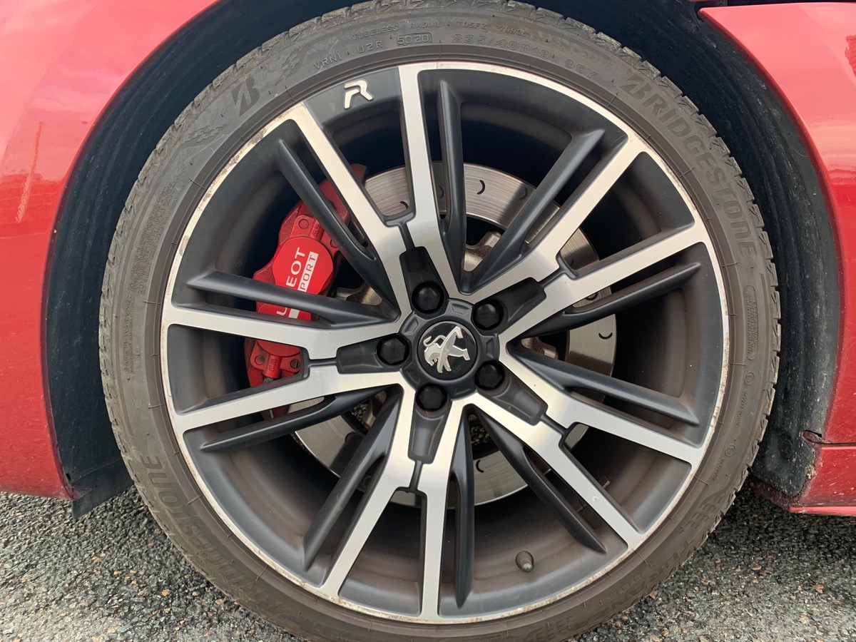 Peugeot RCZ 270 | R | Pack Sport | GPS | Radar avant arriére | Baquet sport mi-cuir Alcantara