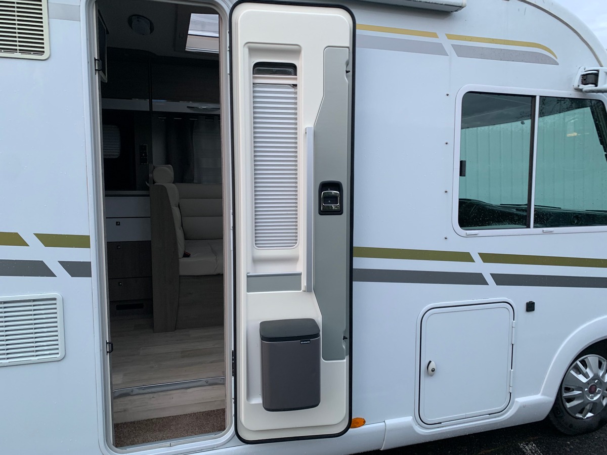 Fiat FIAT Bavaria intégrale i 740 style 130 | 4 couchages | Options Suspensions pneumatiques à l'arriére et Climatisation arriére