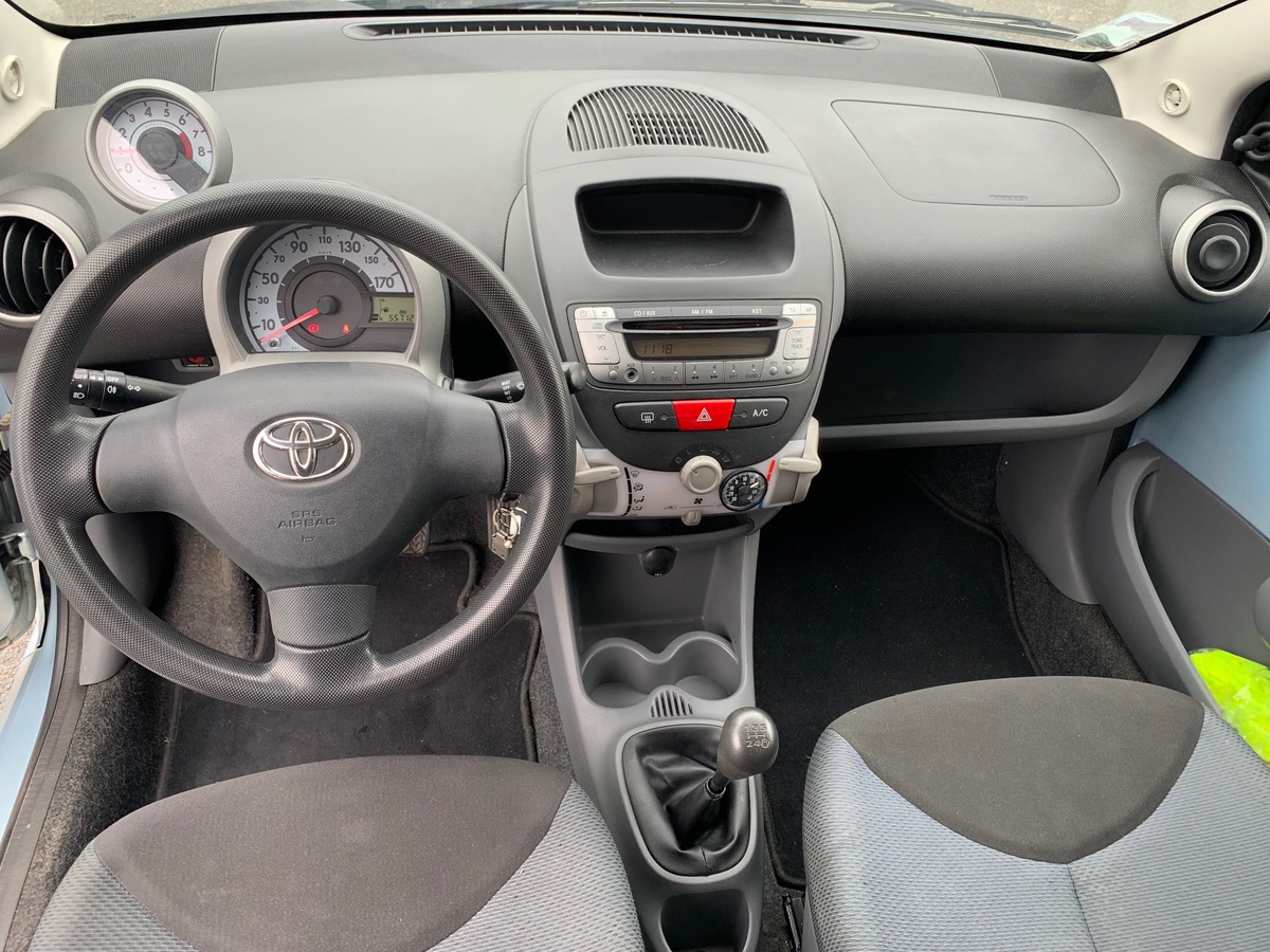 Toyota Aygo SPORT | 68 ch | Climatisation | Jantes alu | ABS | Phares antibrouillard