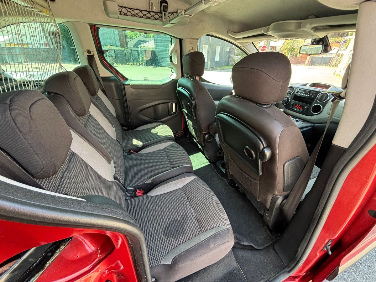Peugeot Partner 1.6 HDi Outdoor Pack - ATTELAGE -  Révisé - Garantie