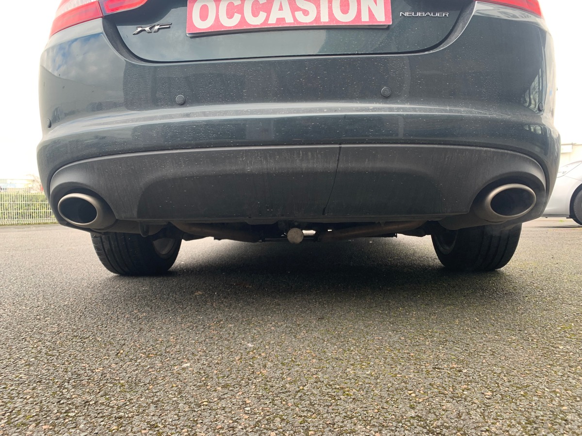 Jaguar XF 240 ch | V6 | R-Sport | Caméra recul | Sièges sport | Régulateur vitesse | GPS | Bluetooth