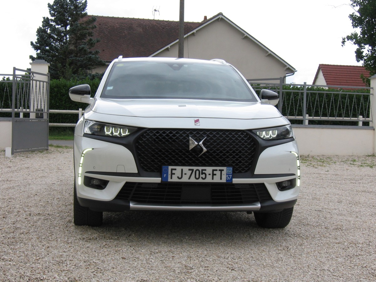 DS 7 CROSSBACK 2.0 HDI 180 CV | PACK NIGHT VISION | ROUE DE SECOURS | FAP NEUF ET DISTRIBUTION NEUVE