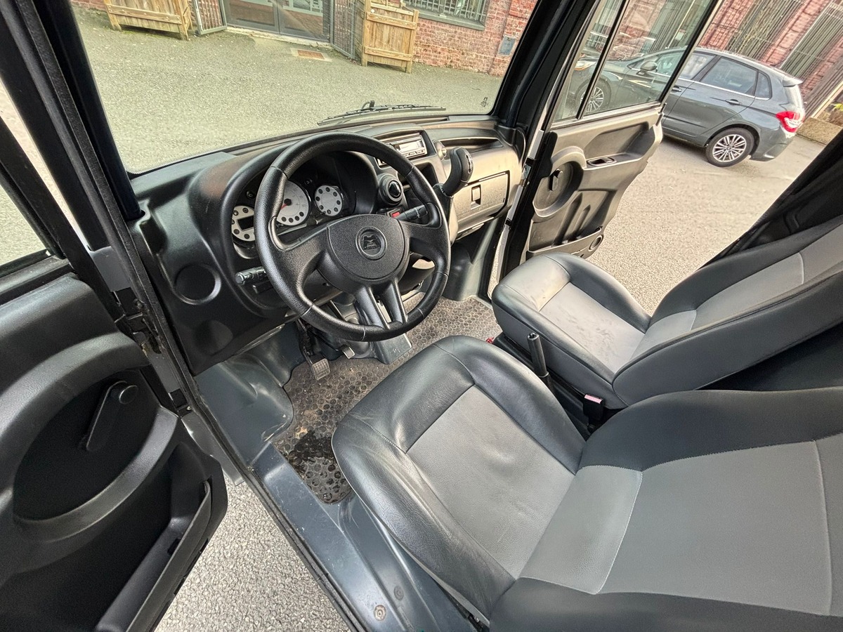 Opel Omega MEGA MULTITRUCK FOODTRUCK 600D - Entretiens à jour