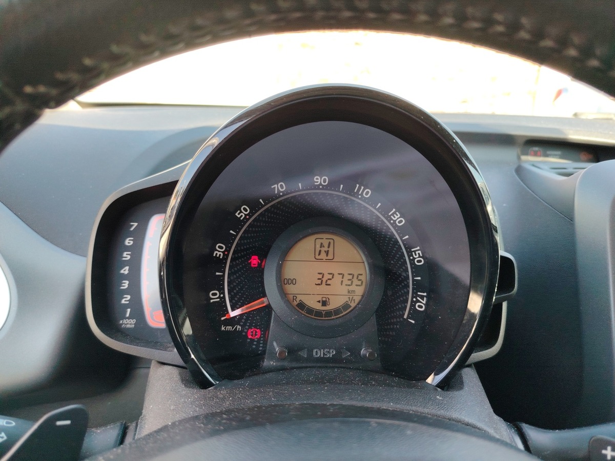 Toyota Aygo 1.0 VVTI BOITE AUTO