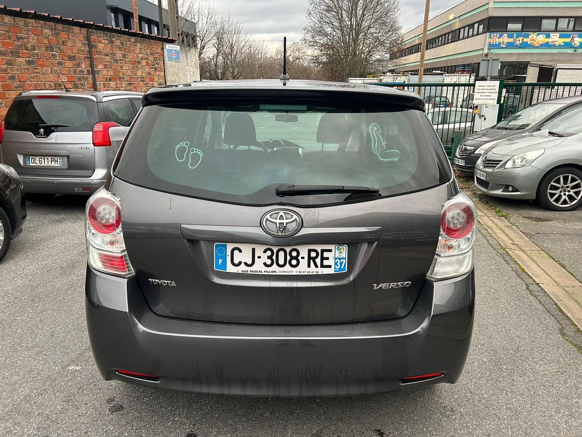 Toyota Verso 2.0 D-4D 126 CV 7 place 4XCBL