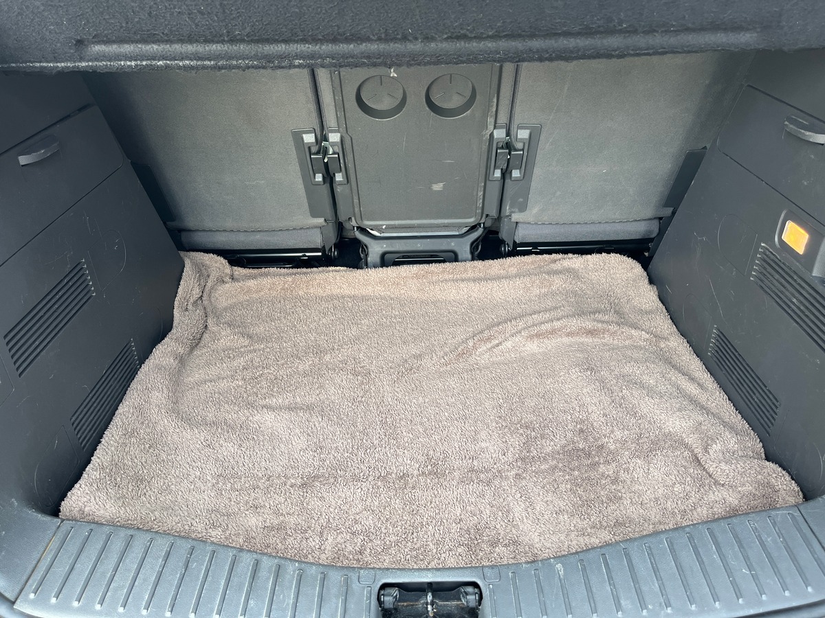 Ford Focus C-max 2.0 140ch, SIEGES CHAUFFANT, CLIM AUTO, REGULATEUR, FEUX AUTOMATIQUE