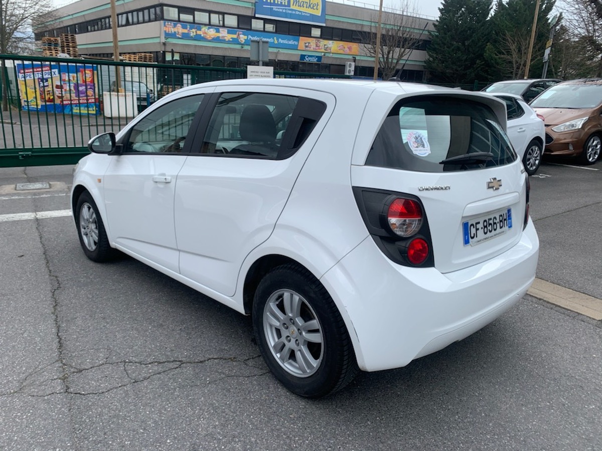 Chevrolet Aveo 1.3 VCDI 75 CV 4XCArte bleu