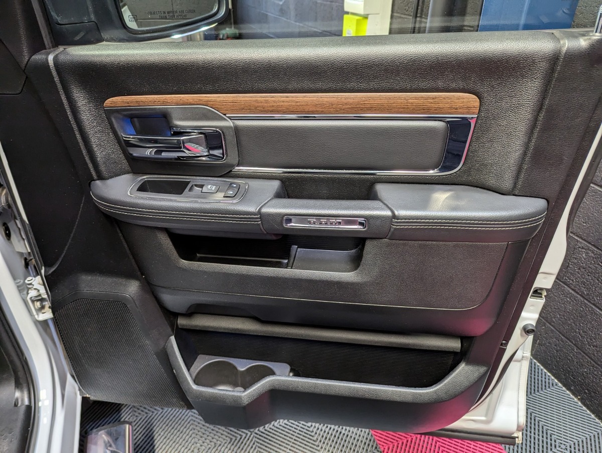 Dodge 1500 RAM Ram 1500 Laramie PAS DE MALUS