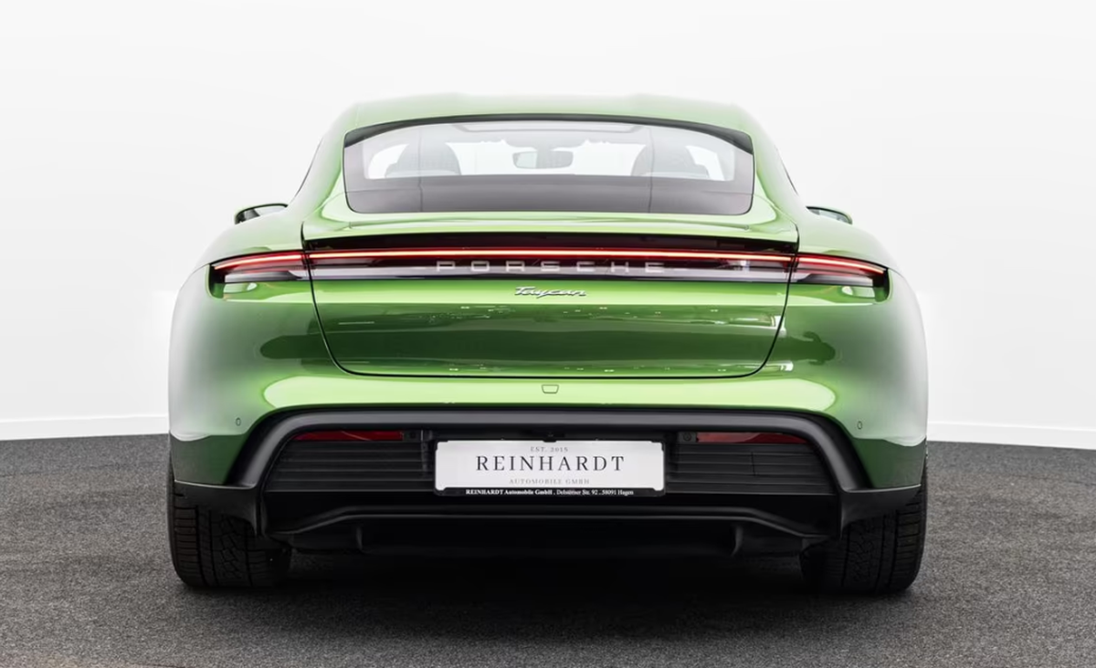Porsche Taycan 408ch