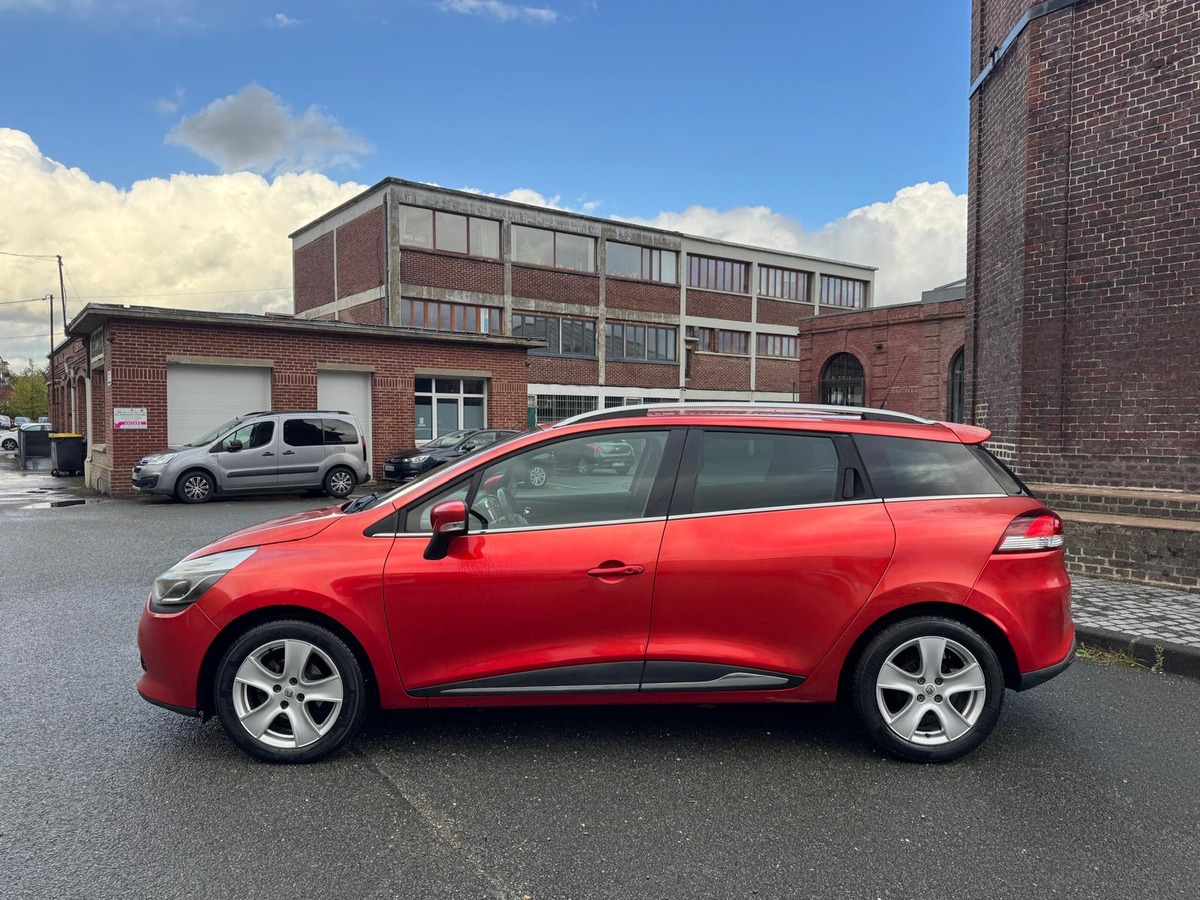 RENAULT Clio IV Estate 1.5 DCI 90cv Intens - Garantie