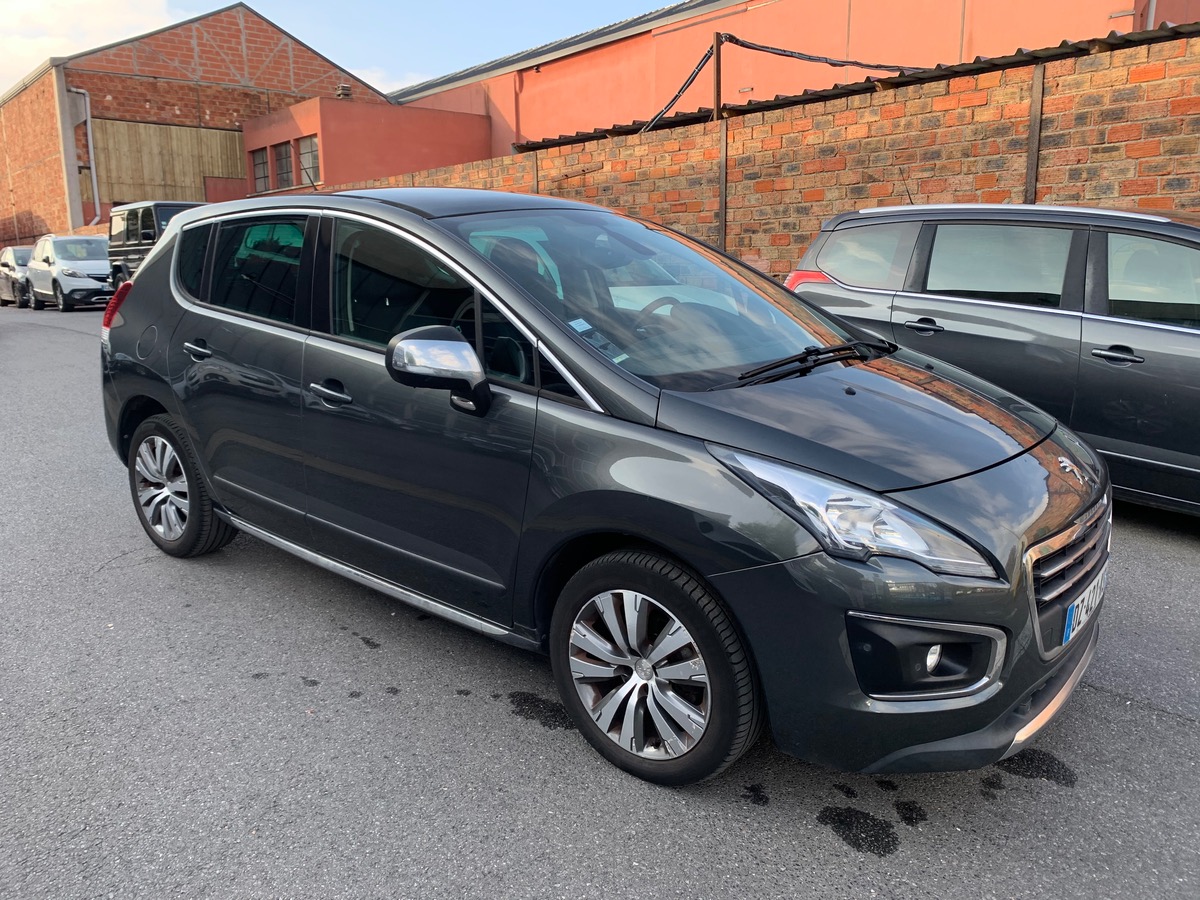 Peugeot 3008 1.6 e-HDI 120 CH alure 1er main 4foit