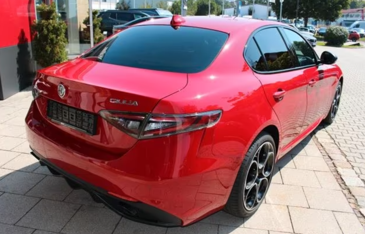 Alfa Romeo Giulia 2.0T 280ch Competizione Q4 AT8
