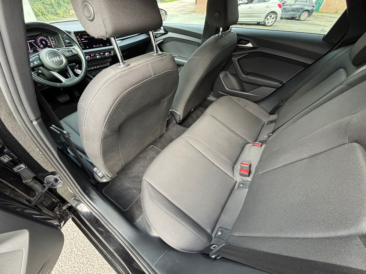 Audi A1 Sportback 30 TFSI 116 BUSINESS LINE S TRONIC 7 - Révisée - Garantie