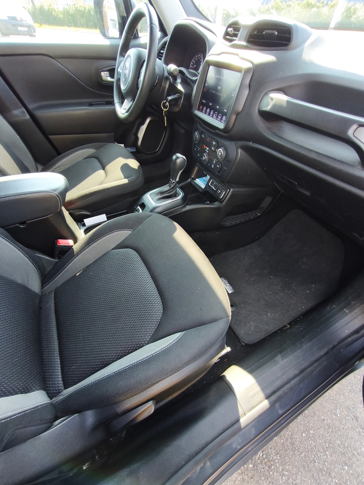 Jeep Renegade 1.5 TURBO MICRO HYBRID T4 BOITE AUTO MHEV