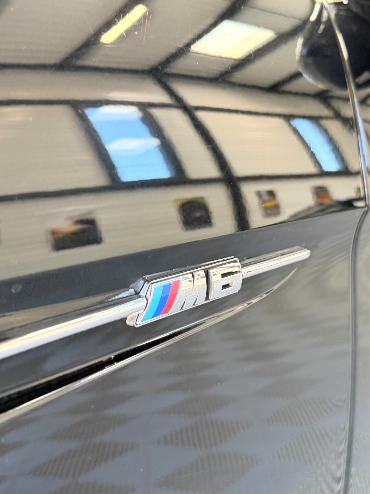 Bmw M6 V10 507 CV SMG7 AKRAPOVIC