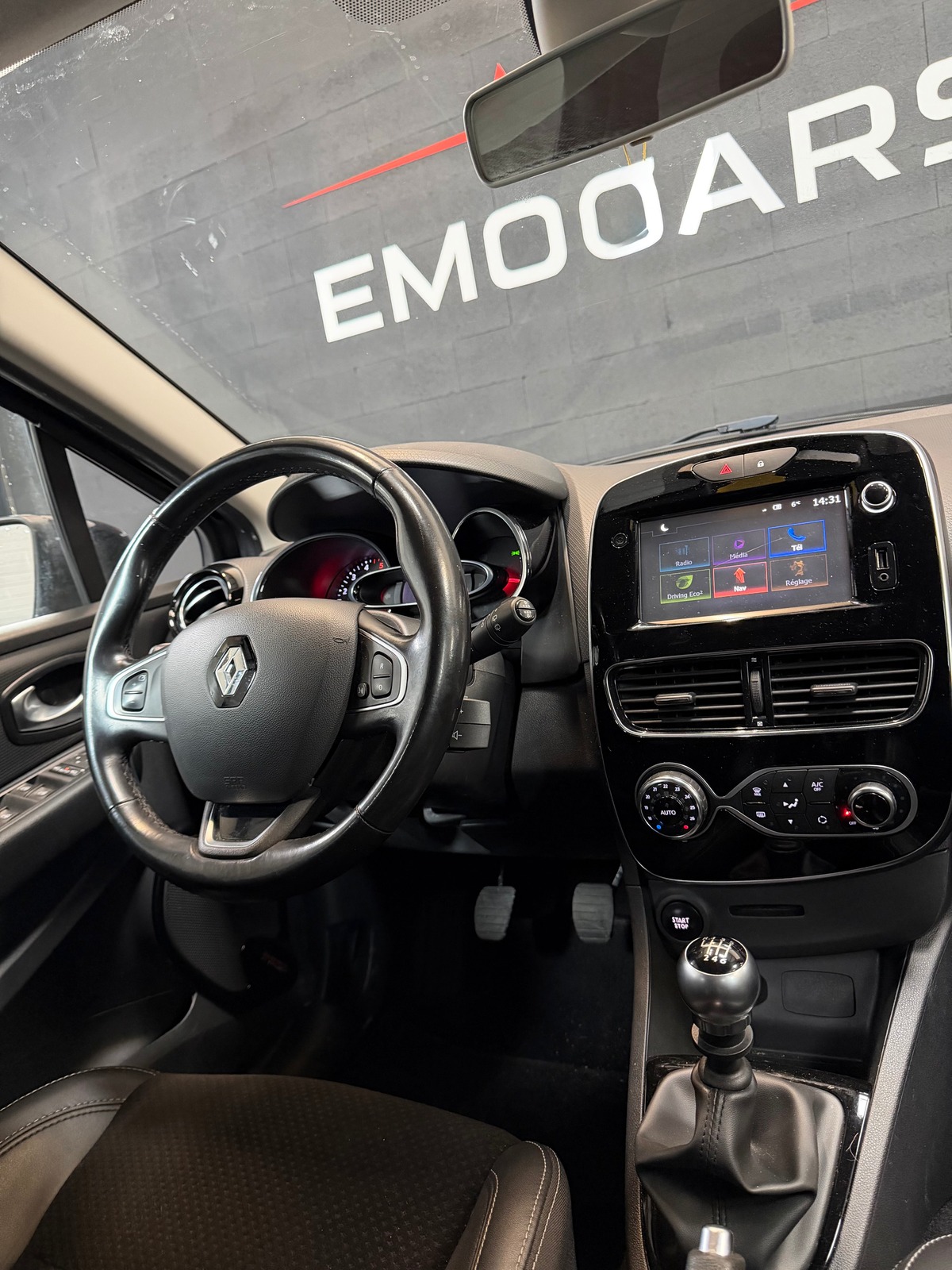 RENAULT Clio IV ESTATE INTENS 1.5 dci 110ch