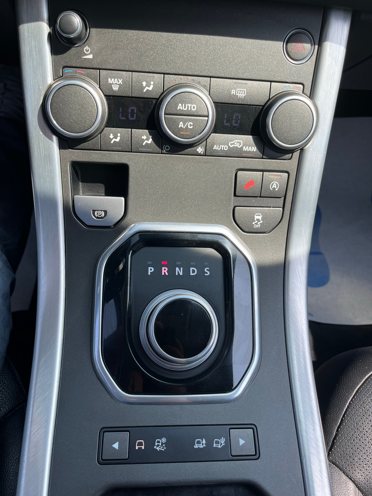 Land-Rover Range Rover Evoque 2.0 TD4 180 HSE DYNAMIC BVA MARK III