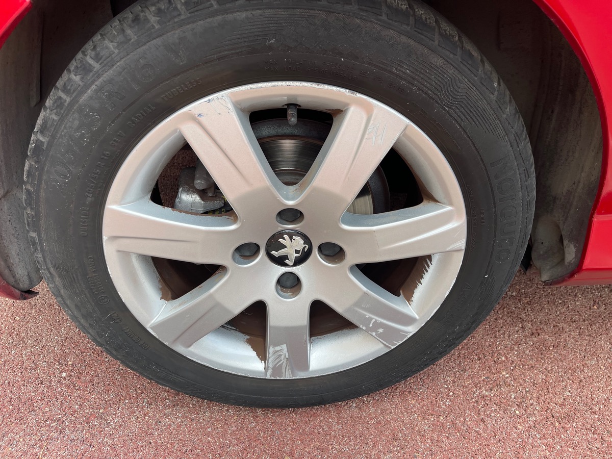 Peugeot 308 1.6 VTI 120 CV / KM Réel /Toit Panoramique / Boite Auto/ 5 Portes