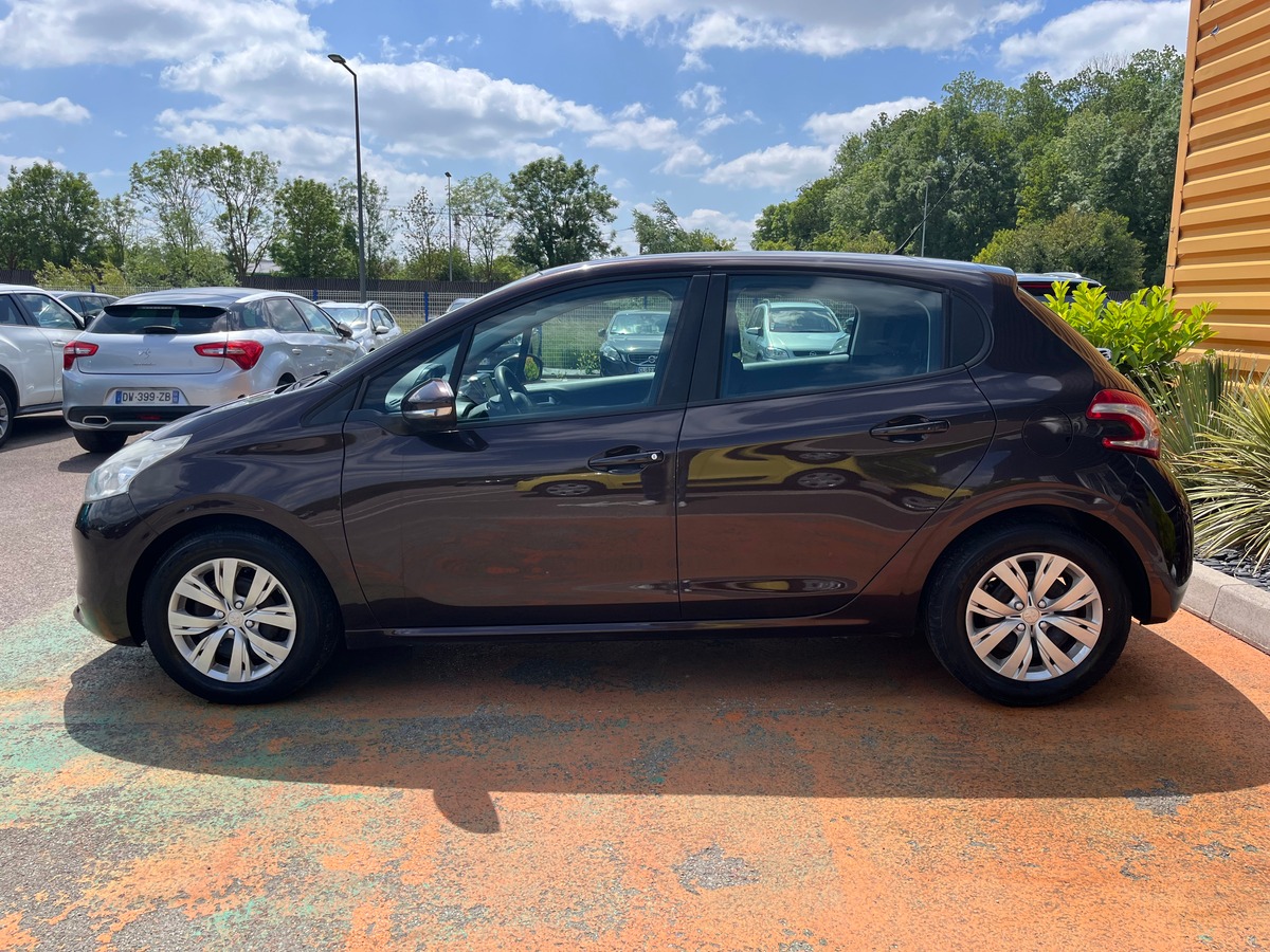 Peugeot 208 5 Portes 1.2 VTi 82 CH ACTIVE