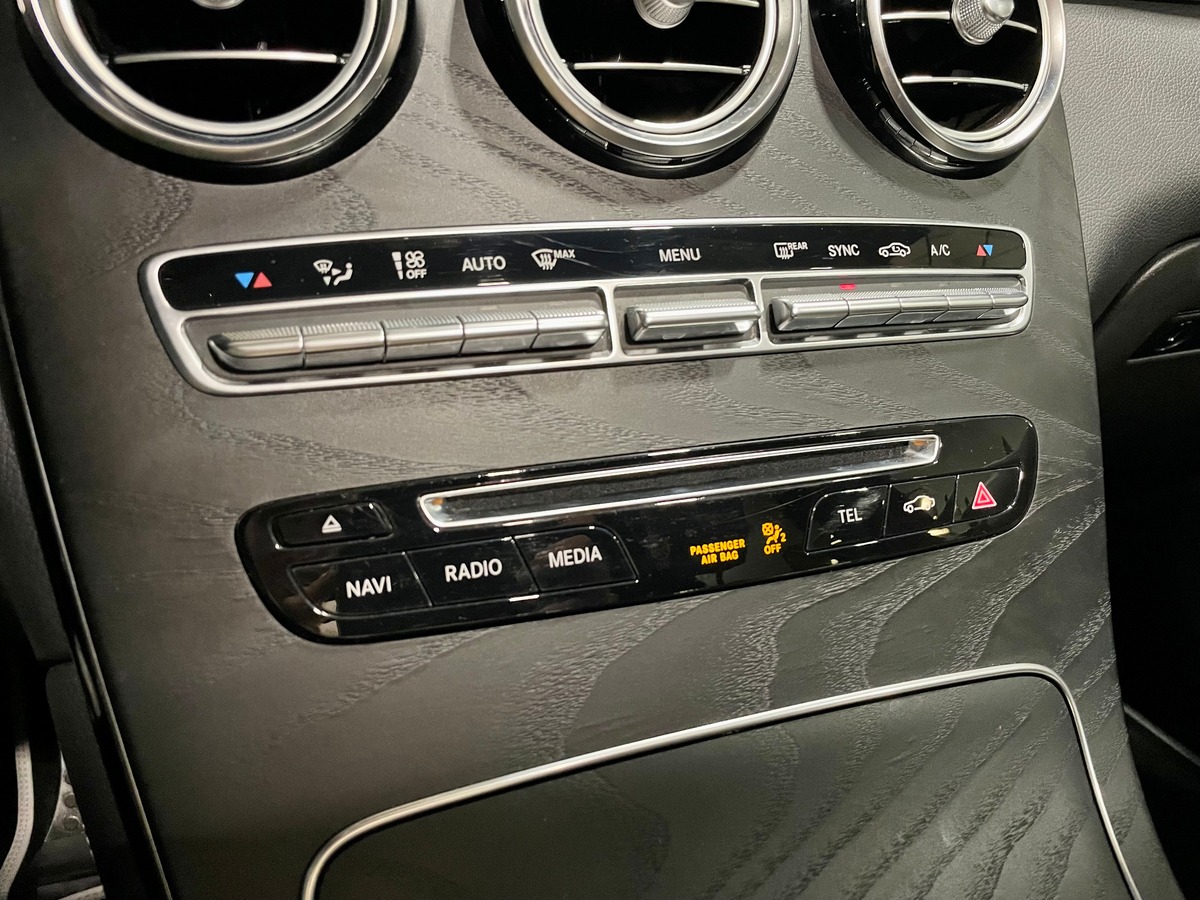 Mercedes-Benz Class GLC 300 Designo 245 4Matic BVA9 Full f