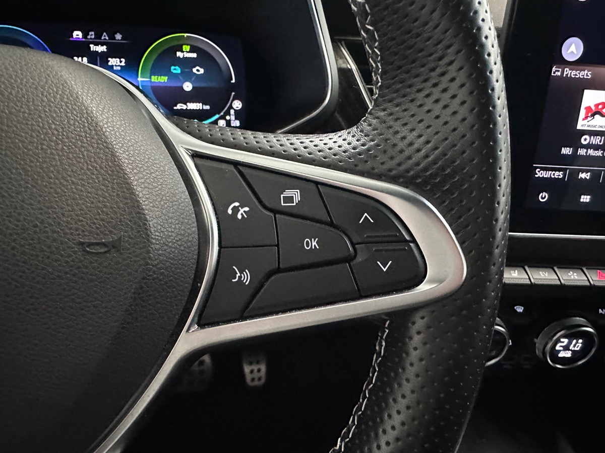 RENAULT Arkana E-Tech 145 - 22 Engineered